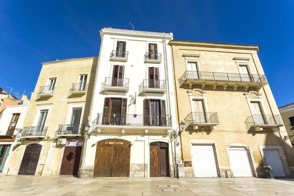 Dimora Donna Vittoria Apartment Bari Exterior photo